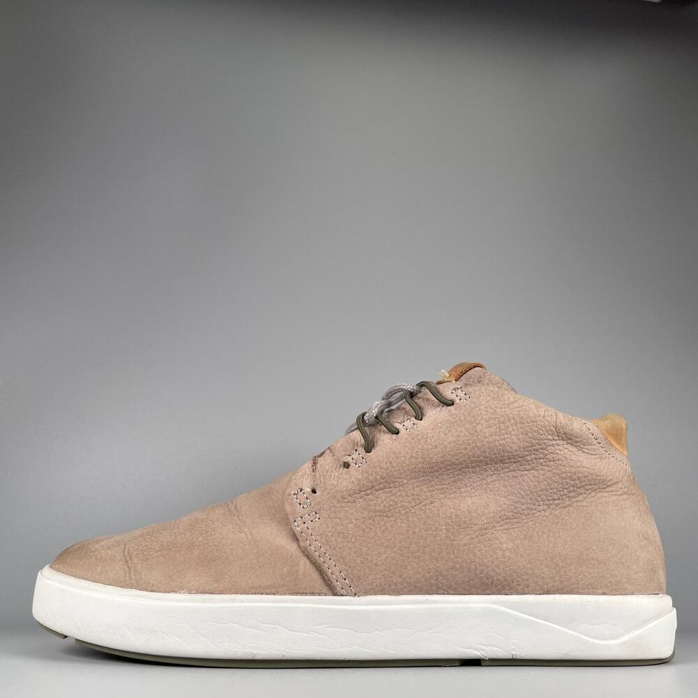 OluKai Nana Hele Men's Size 9.5 Gray Leather Chukka Ankle Boots Casual Comfort